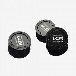 블랙 엠블럼 번호판 볼트 K8