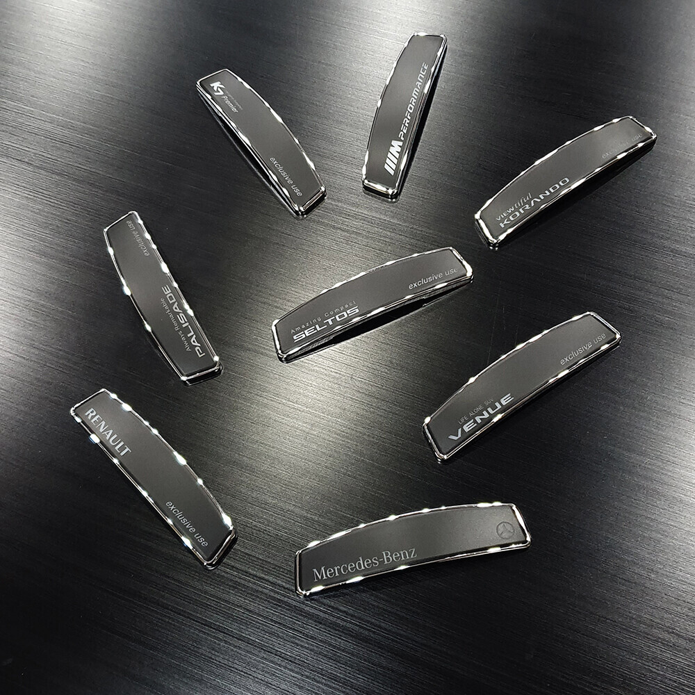 블랙 쉴드 엠블럼 도어가드 QM6